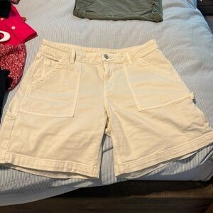 American eagle stretch cargo shorts beige size 10 women’s
